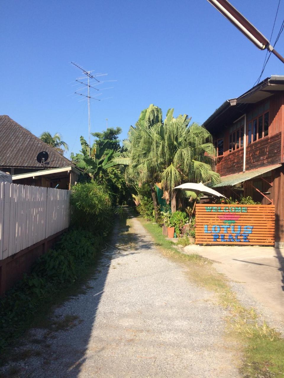 Lotus Place Sukhothai Hotel Exterior photo